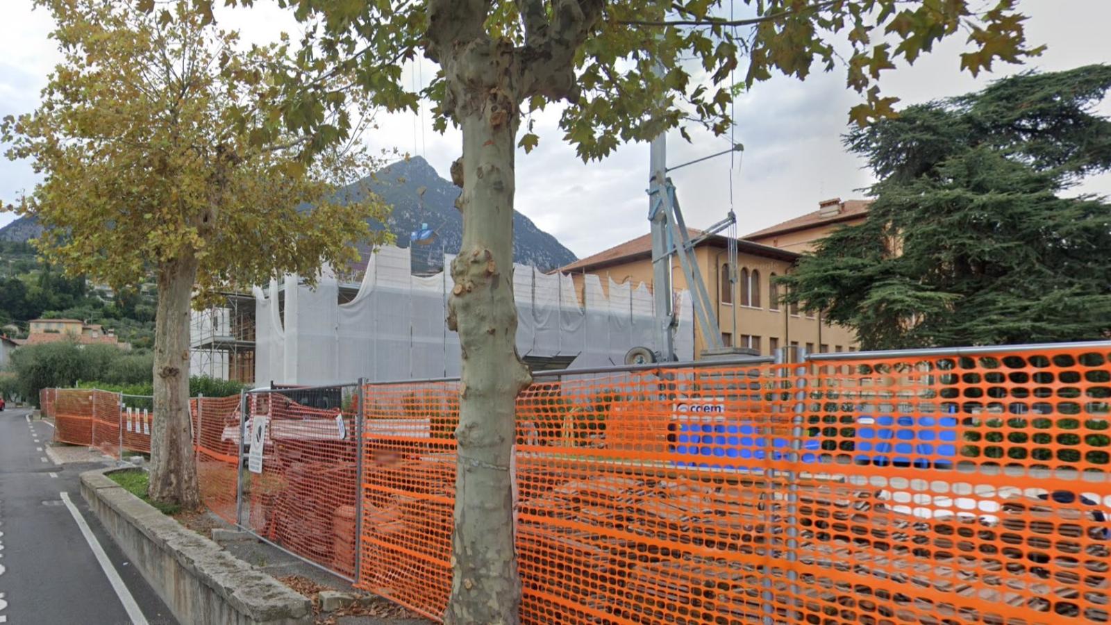 Copertina di Lavori Palestra Scuole Elementari