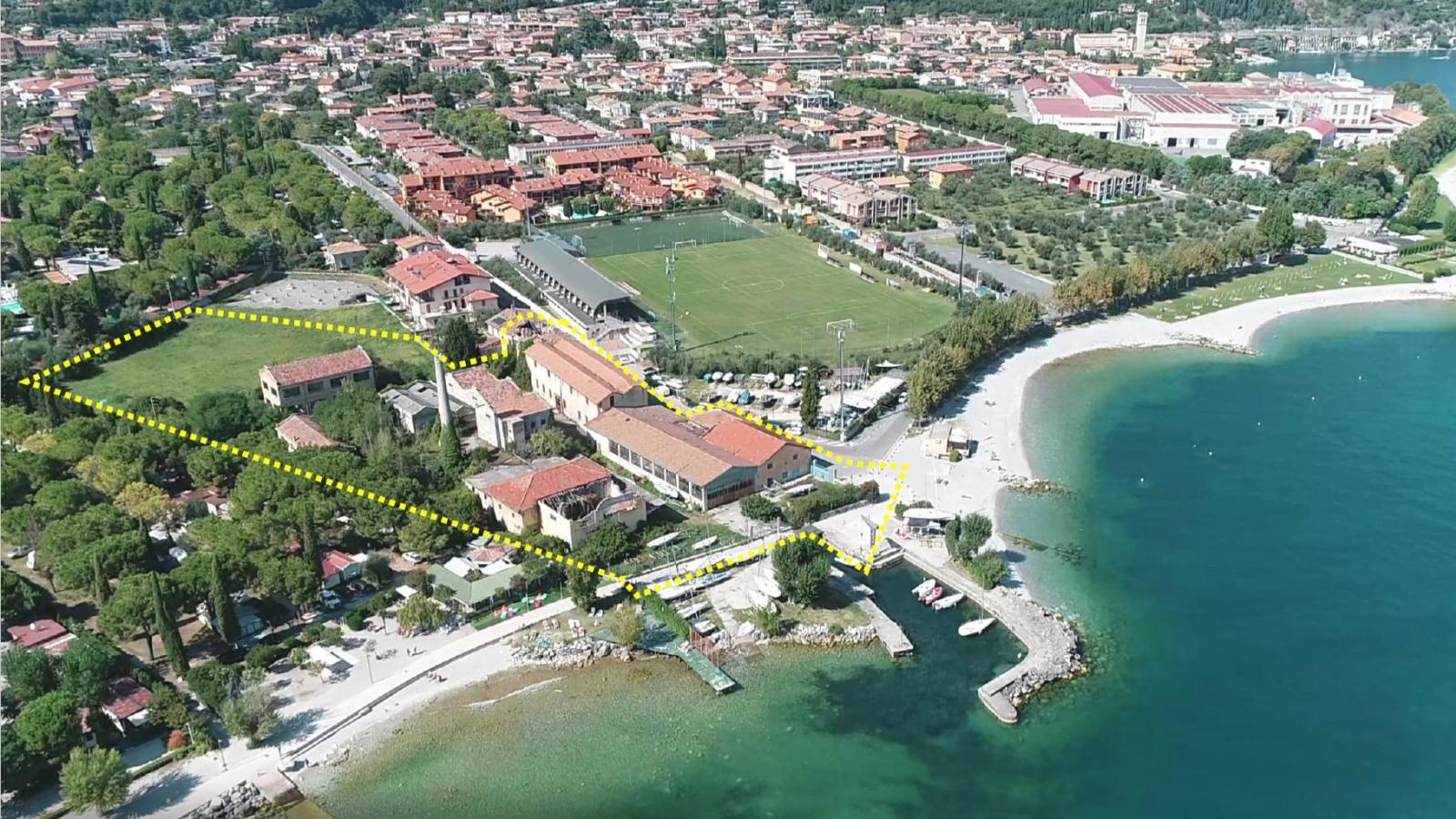 Copertina di Ex Cantieri del Garda di Toscolano